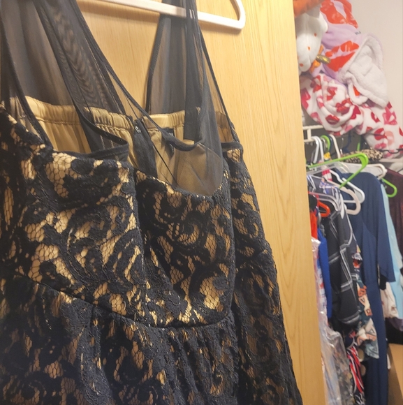 Torrid Black and Gold Lace Maxi Dress - Picture 2 of 6